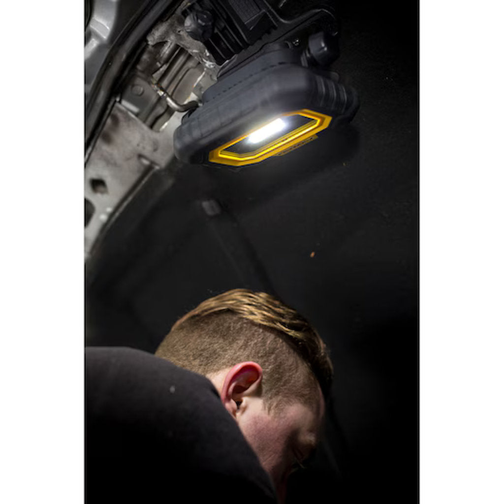 Stanley Fatmax, LED Strahler, rechargeable work light, aufladbarer Baustrahler, Stanley Werkzeuge, cordless LED light, Akku Strahler, Stanley cordless tool, portable floodlight, LED Arbeitsleuchte, Stanley Fatmax tools, rechargeable spotlight, Baustellenlampe, robust work light, Stanley Akku Gerät, outdoor floodlight, worksite lighting, kabellose Arbeitslampe, bright LED light, professional work lamp, power tools accessory, Stanley Beleuchtung, Akku betrieben, heavy duty LED Strahler, compact work light, re