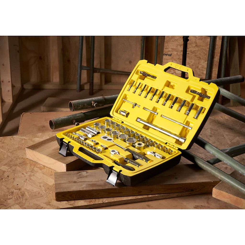 Stanley Fatmax, Steckschlüsselsatz, socket set, 81 piece tool set, Stanley Werkzeuge, ½ Zoll + ¼ Zoll Steckschlüssel, ratchet socket set, Stanley hand tools, professional socket kit, Werkzeug Set, chrome vanadium sockets, Stanley tool kit, Werkstatt Werkzeug, Stecknuss Satz, mechanic tool set, durable socket tools, Stanley Fatmax tools, universal socket set, heavy duty tool kit, präzisions Werkzeug, Schraubwerkzeug Set, power tools accessory, Stanley professional tools, Werkstatt Zubehör, 81 tlg Steckschlüs