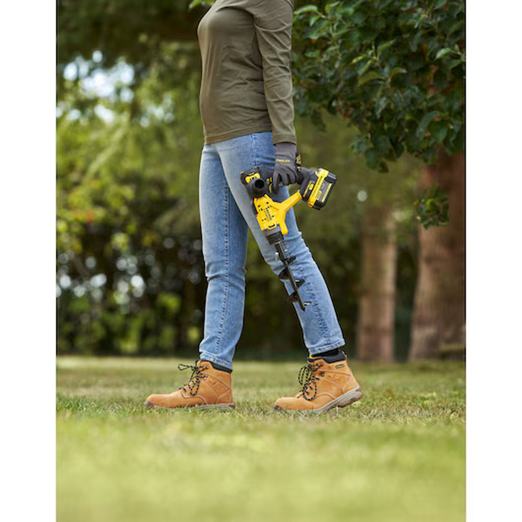 Stanley Fatmax, Stanley Fatmax V20, Akku Erdbohrer, cordless earth auger, 18V earth drill, Stanley cordless drill, kabelloser Erdbohrer, battery powered auger, Gartenbohrer, soil drill, Akku Gartengerät, ground drill, Erdlochbohrer, V20 battery system, heavy duty auger, Stanley Werkzeuge, professional earth drill, Bohrer für Erde, power tools, Bohrer für Zaunpfosten, garden auger, elektrische Bohrmaschine, cordless garden tool, Stanley Akku Werkzeug, drilling tool, Bodenbohrer, rechargeable auger, DIY tools